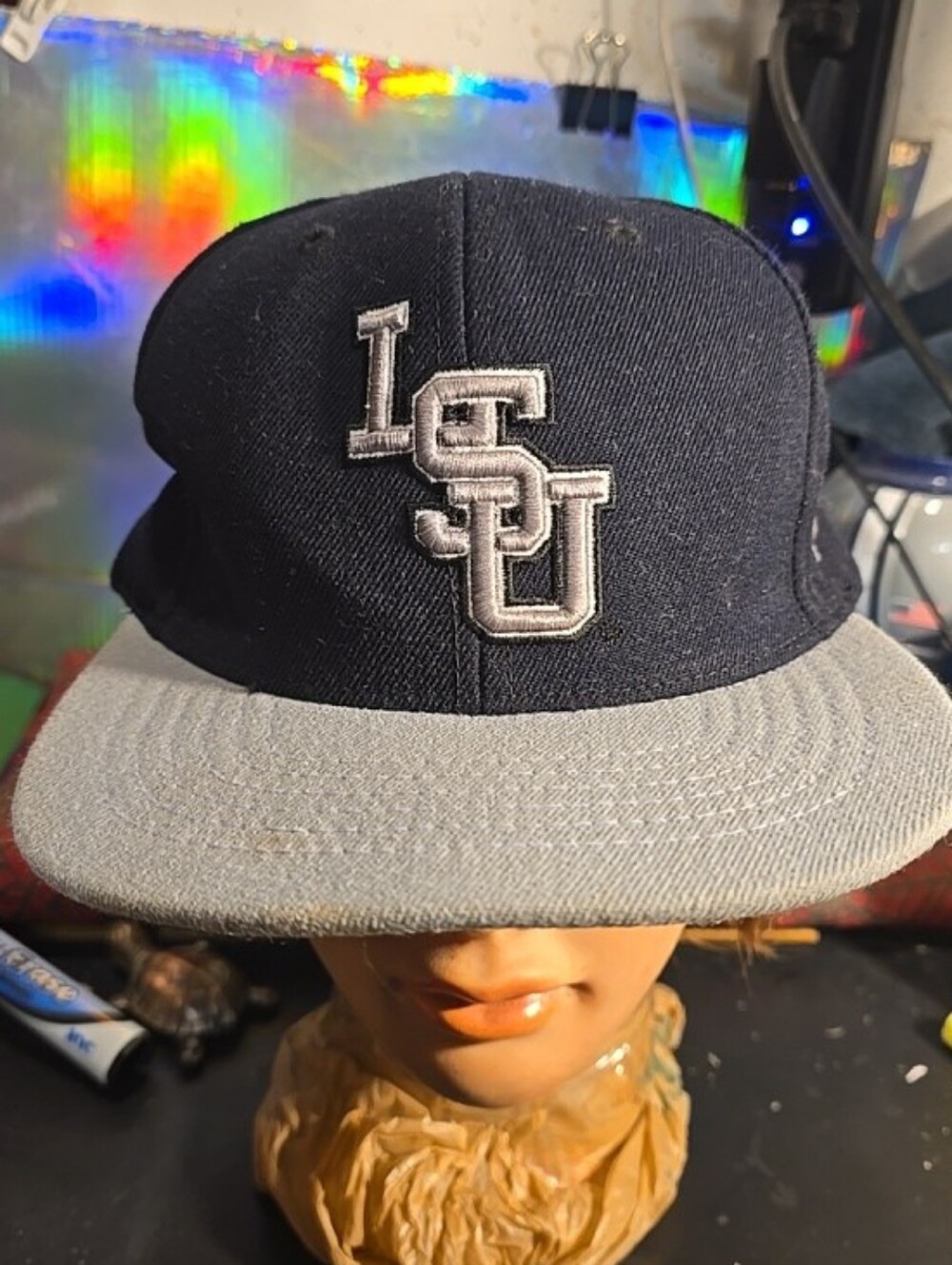 051026 Men's Top of the World Black LSU Tigers Dusk Flex HatBox 22v#